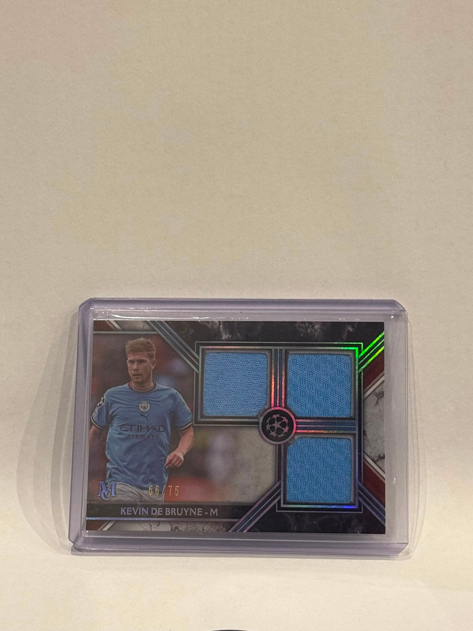 2022-23 Topps UEFA Champions League Museum Collection Triple Relic #SPTR-DB Kevin De Bruyne /75
